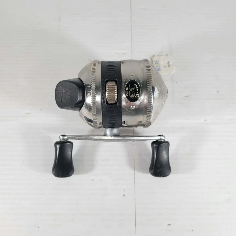 Zebco Authentic 33 Spincast Fishing Reel Silver Black 33J-B4‎ TESTED